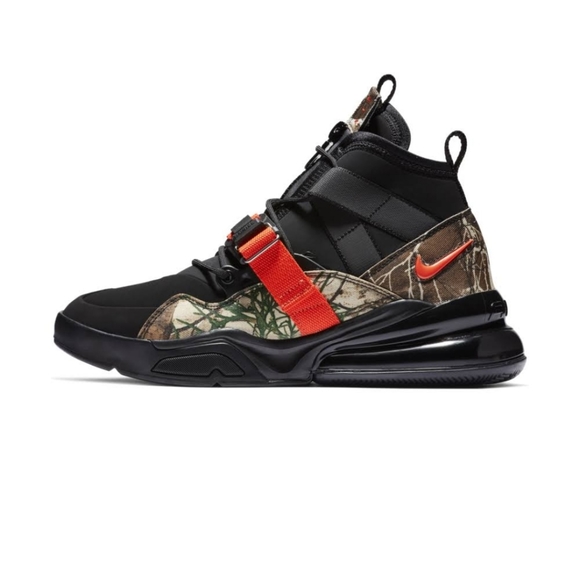 Nike Air Max 270 - Picture 3 of 5